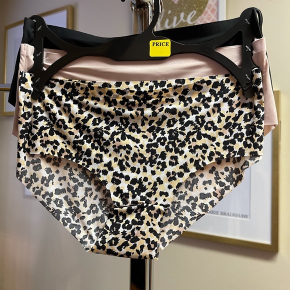 3 pc set - Picture 1 of 1